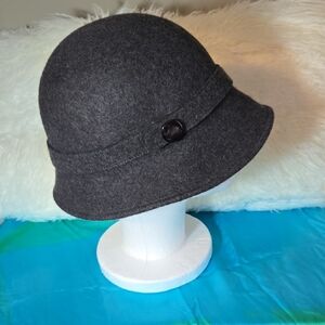 Women's 100% Gray Wool Hat / Cloche, Flapper Style